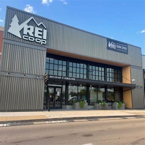 rei stl|rei town and country.